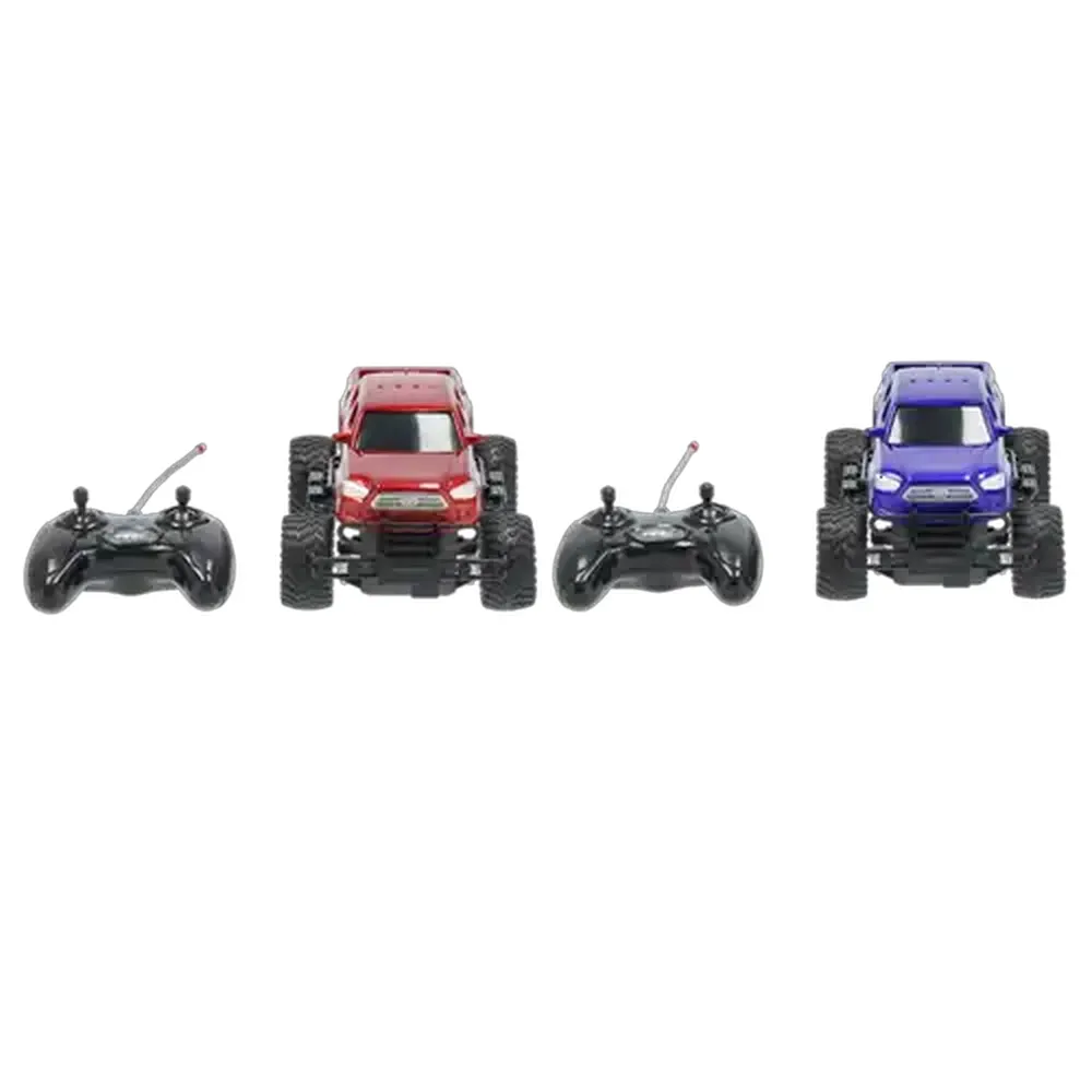 Toyota Tacoma Off Road Truck R/C 1:24 (Type May Vary)